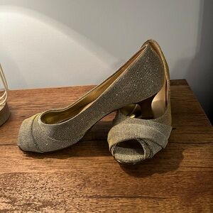 Elegant Gold Peep-Toe Heels